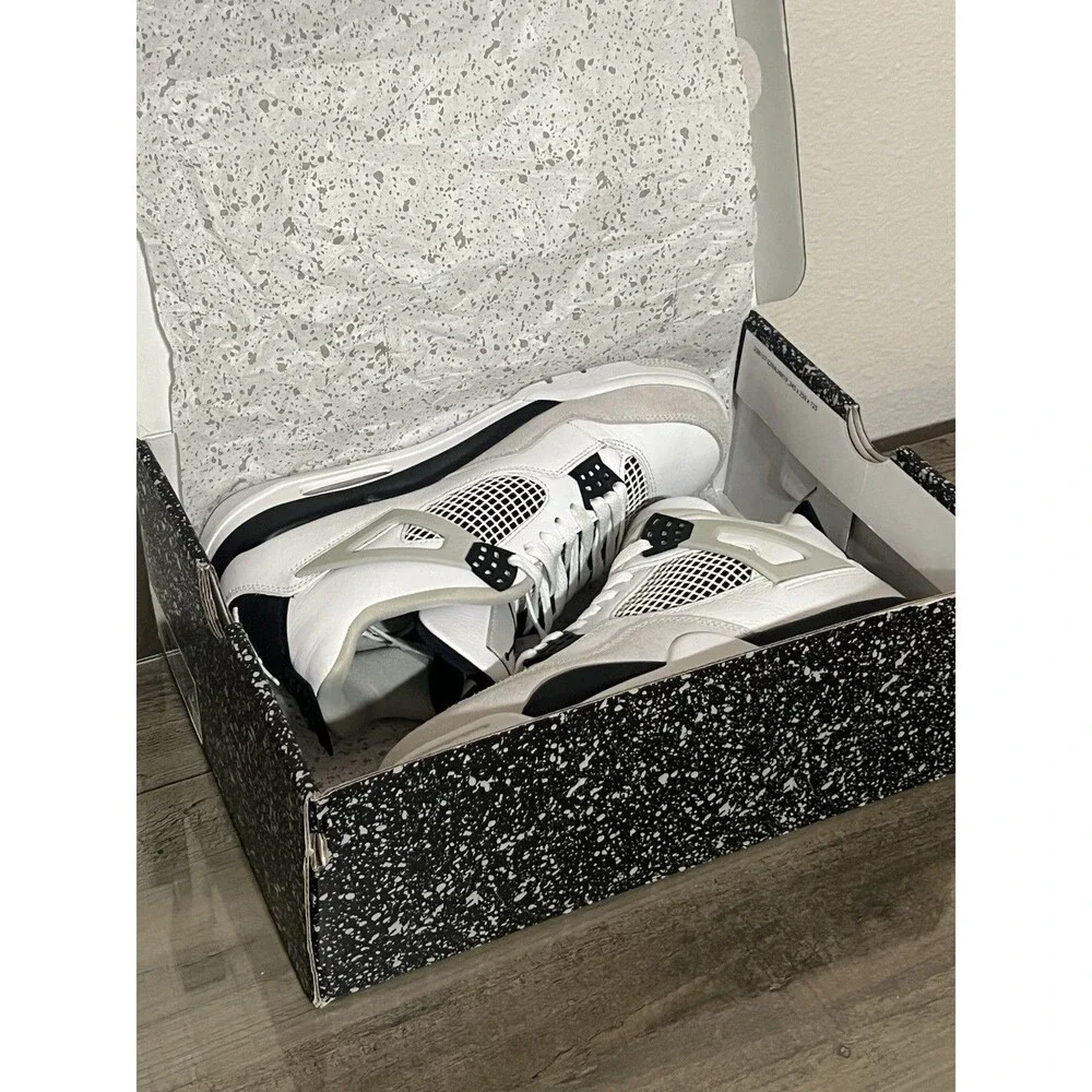 Jordan 4 Retro Military Black - DH6927-111 Size 10 With Box CLEAN